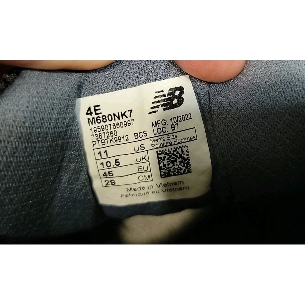 New Balance Fresh Foam 680 V8 Navy Blue Sneakers Running Shoes Men's Size 11 4E
